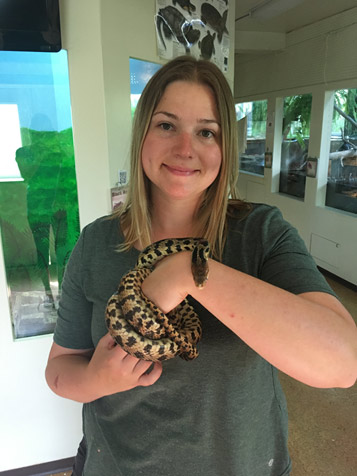 Snake break with Todd the Fox Snake (photo credits Nicole Webster)