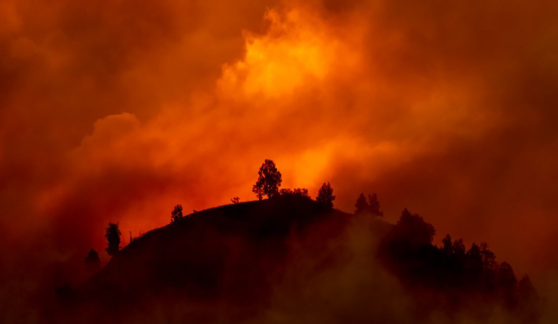 Le changement climatique entraîne des situations météorologiques extrêmes, des niveaux marins plus élevés et des chutes de pluie imprévisibles. 